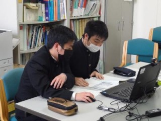 The9th Toyama Science Symposiumu(TSS)で物理部が発表