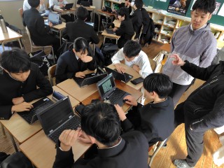 1年理数科ＡＲⅠ「論文調査２」