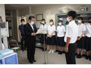 生徒会立会演説会及び生徒会役員選挙、生徒会旧役員退任式及び新役員認証式を実施しました。