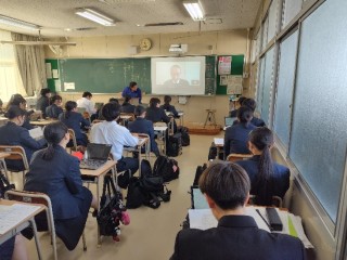 ３年学年集会・LHR