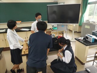 ２年理数科ARⅡ「研究の様子・中間発表会に向けて」