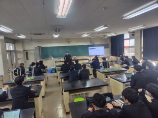 ２年普通科URⅡ「活動の様子」